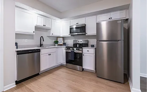 Lochwood Apartments Photo 1