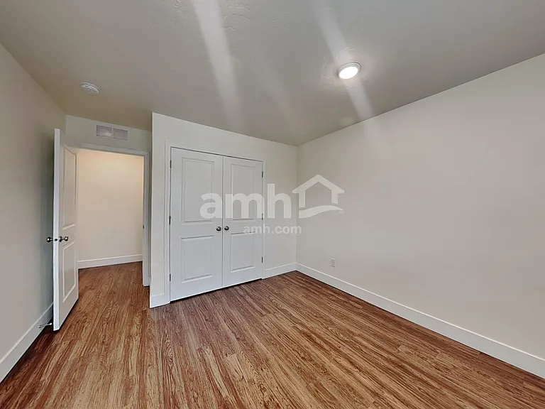 9472 W Chino St — Photo 21