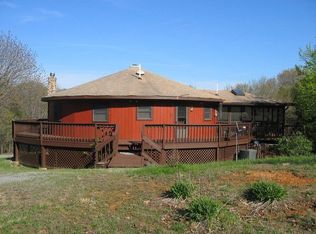 5702 Valley Dr, Mineral, VA 23117