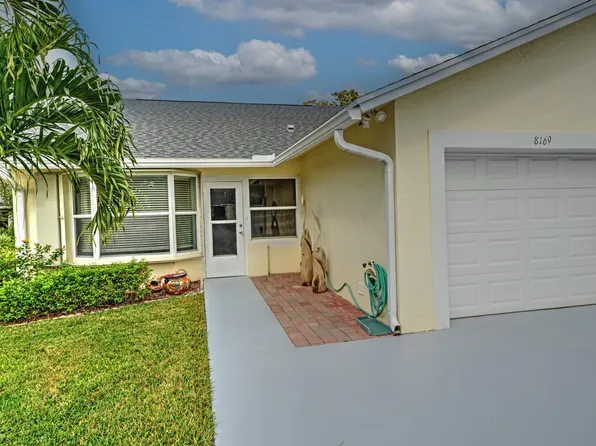 8169 SE Fox Hill Place, Hobe Sound, FL 33455