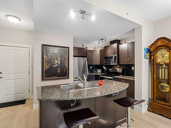 3rd image of 5605 E Henwood St SW #1503