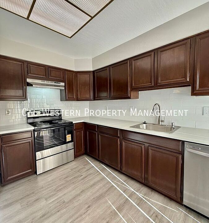 1st image of 1262 Willowhaven Dr