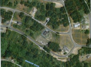 48 Debbie Ln, Whitethorn, CA 95589