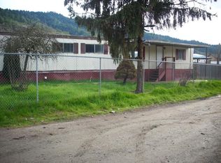 123 Harry Ln, Myrtle Creek, OR 97457