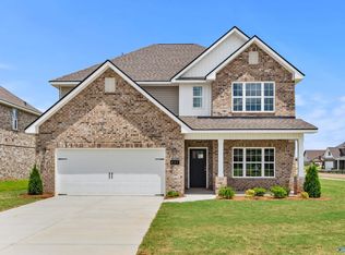 217 Irish Hill Dr, Meridianville, AL 35759