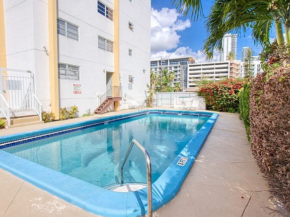 3rd image of 435 NE 23rd St APT 507