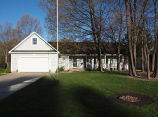 3653 Courtland Dr, Muskegon, MI 49441