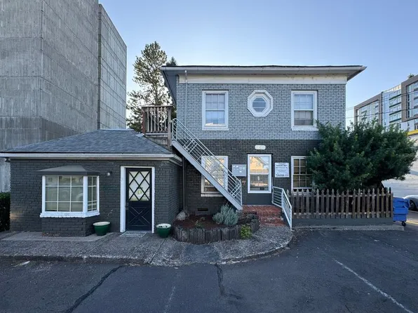 950 Patterson St APT 2, Eugene, OR 97401