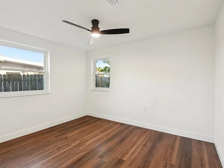 410 Virginia Ave — Photo 20