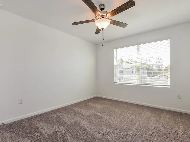Hemingway Cir — Photo 7