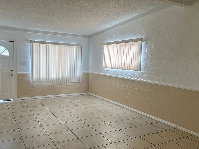 901 Elko Way — Photo 20