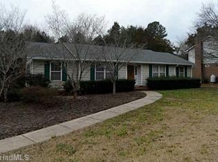 2350 Crestview Way, Winston Salem, NC 27103