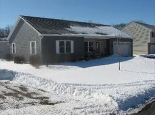 7109 Salem Rd, Wonder Lake, IL 60097