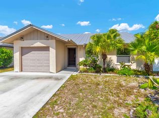 5866 SE Wilsie Dr, Stuart, FL 34997