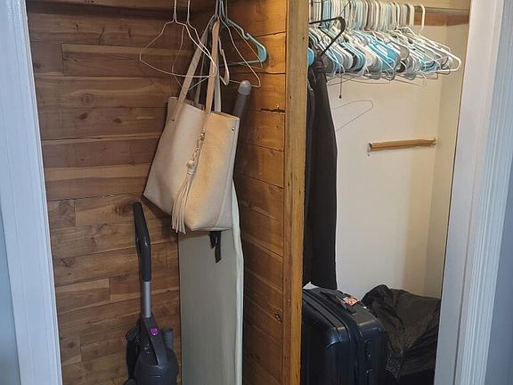 5th image of 3414 N Linder Ave #1