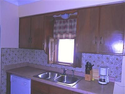5th image of 3806 Center Dr