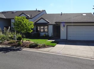 235 Mount Echo Dr, Medford, OR