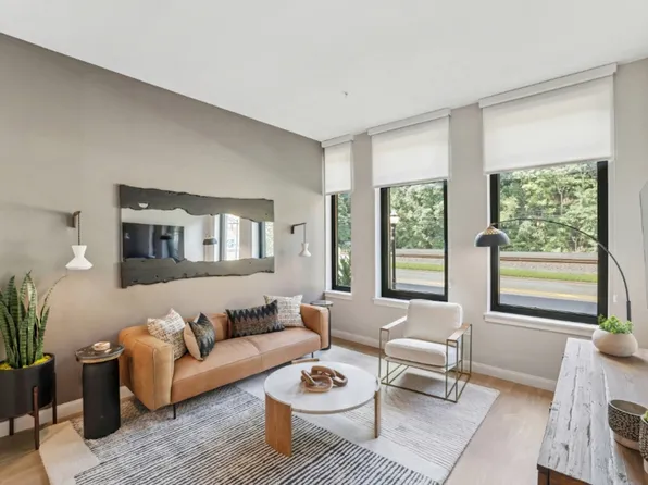 5 Port Imperial Boulevard image 11 of 108