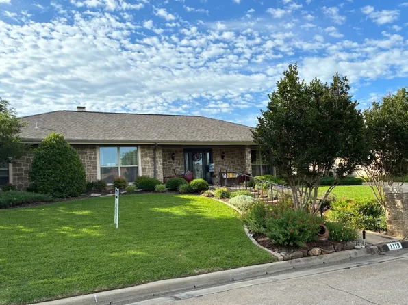 1118 Berkshire Ct, Trophy Club, TX 76262