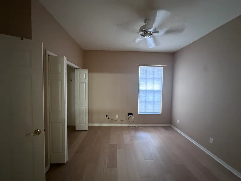 771 Crossfield Cir — Photo 31