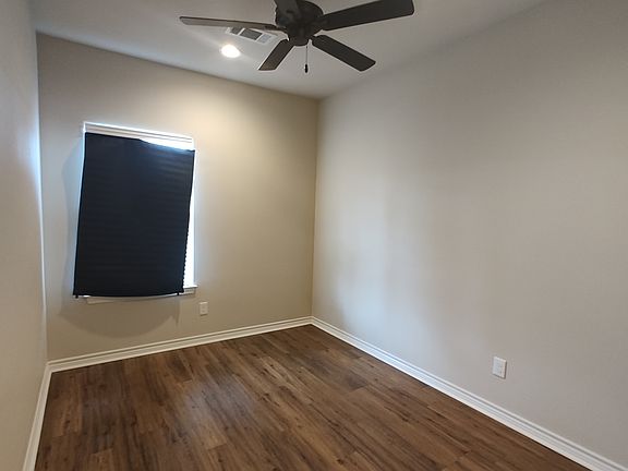 2nd image of 5670 Shadowbend Cir W Unit 105-1-1