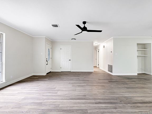 5th image of 1006 MELISSA DR