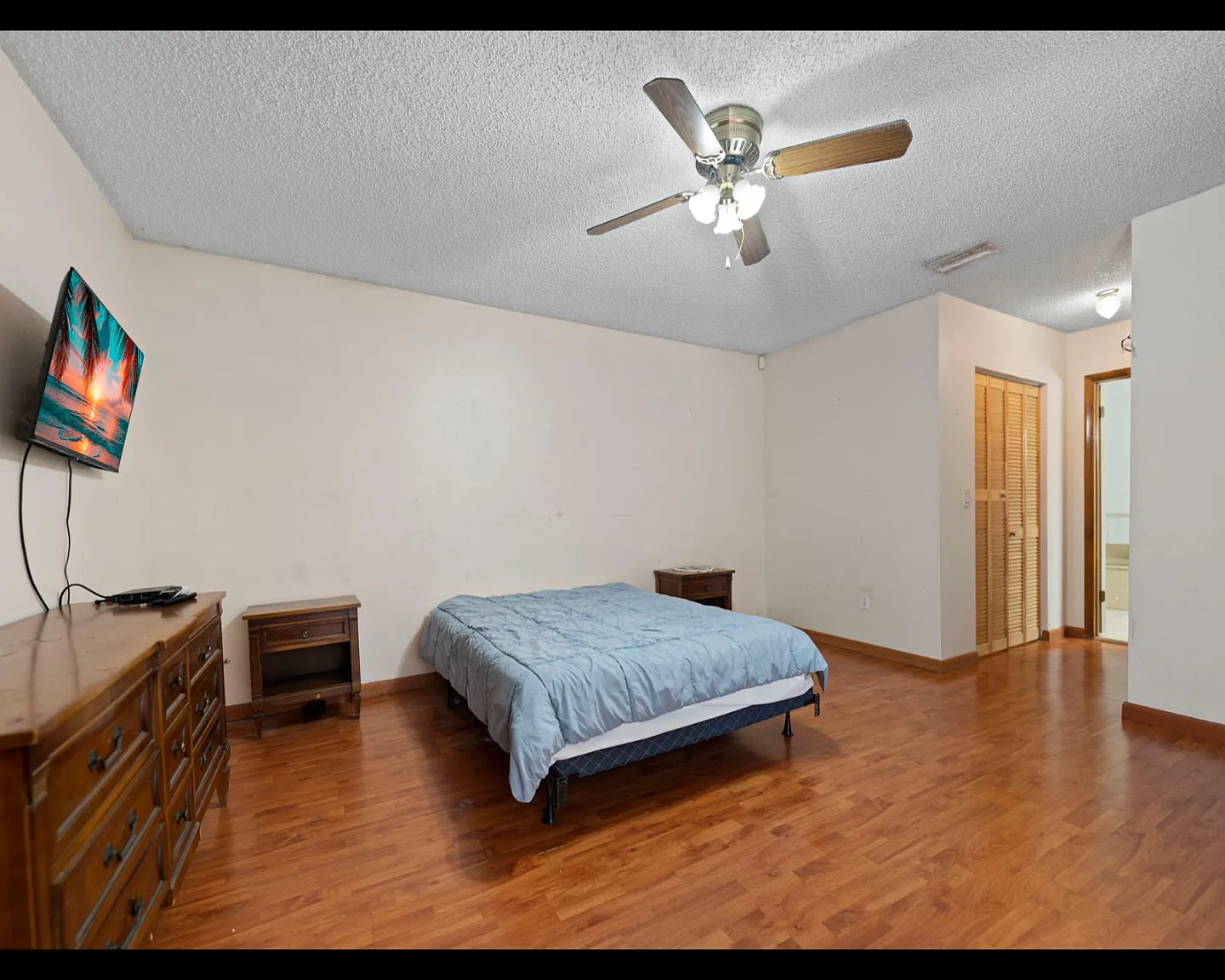 1 bed, 500 sqft, $1,050 — Photo 3