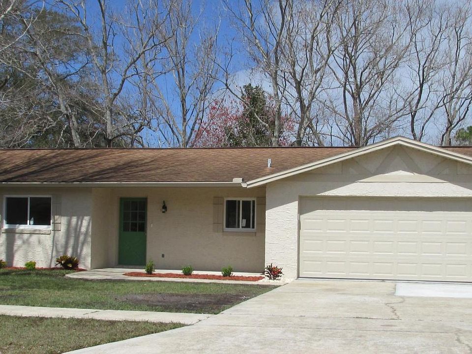 1st image of 105 Cambridge Dr