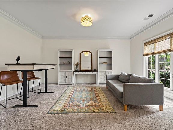 5th image of 2855 Oakleigh Ln