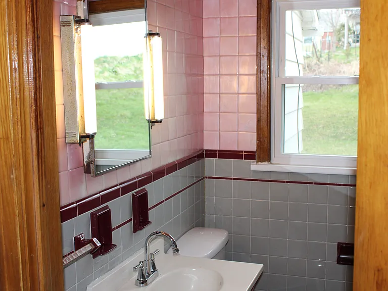 1st floor bathroom