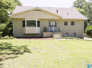 2095 Nixon Rd, Bessemer, AL 35022