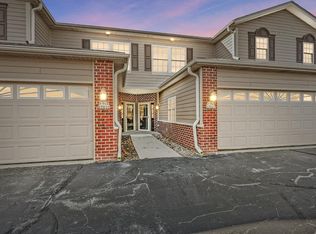 W162S7027 Olive Cir, Muskego, WI 53150