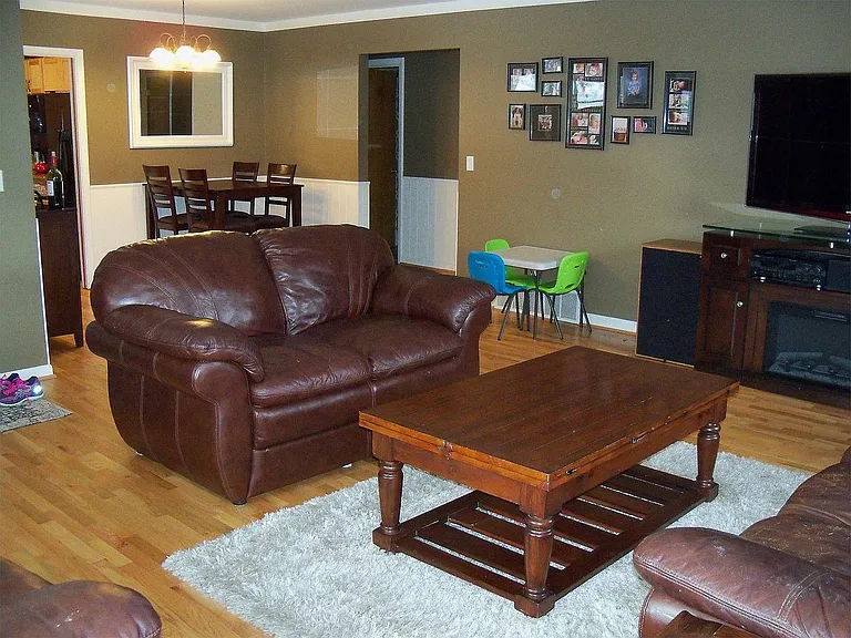 107 S Crestwood Dr — Photo 3