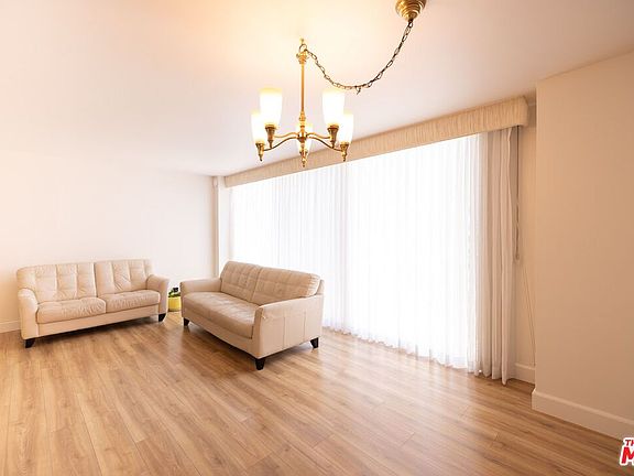 3rd image of 10747 Wilshire Blvd APT 701