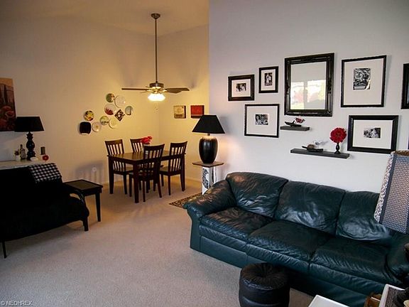 3rd image of 2473 Warren Pkwy APT 3