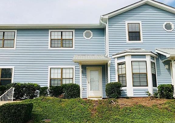 2nd image of 1420 River Dr #1420