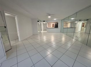 215 SE 3rd Ave APT 107A, Hallandale, FL 33009