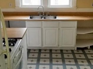 28 S Central Ave, Quincy, MA 02170
