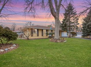 610 McCallum Dr, New Brighton, MN 55112