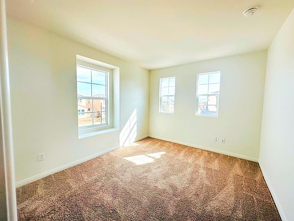 5th image of 4320 S Encinitas Ave