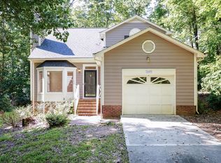 3609 Riverwood Ct, Greensboro, NC 27410