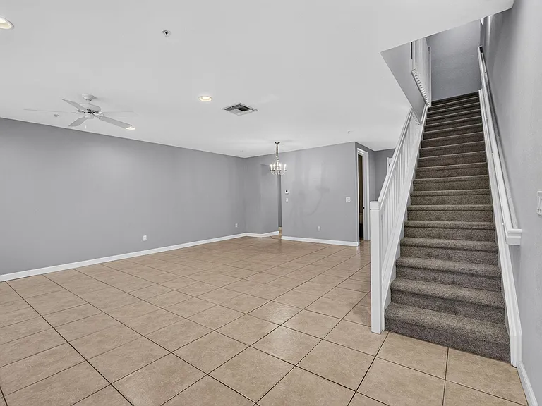 430 Amador Ln #4 — Photo 17