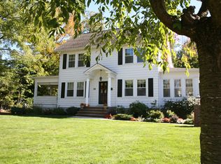 18 Grover Ln, Caldwell, NJ 07006