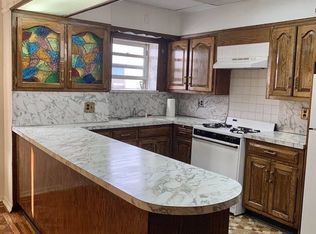 2038 W 5th St, Brooklyn, NY 11223