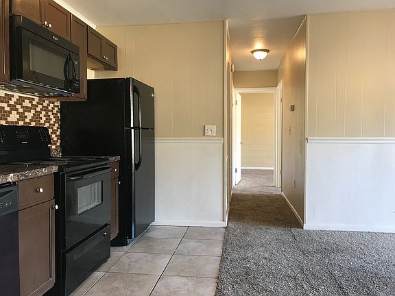 4th image of 2241 W Pensacola St APT 37