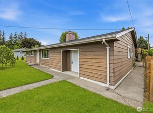230 Cleveland Avenue, Sumas, WA 98295