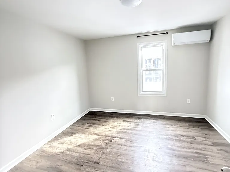 632 Main St #2 — Photo 6