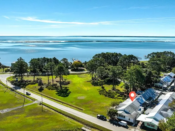 52-6 Parker Ave, Lanark Village, FL 32323