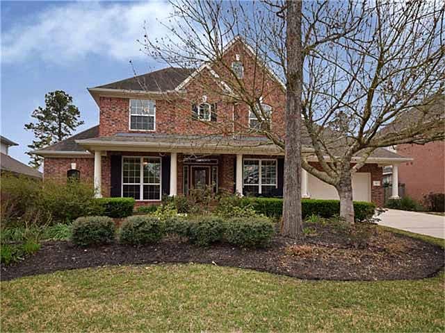 Curb appeal plus and located in the middle of a cul-de-sac street in one of The Woodlands most popul
