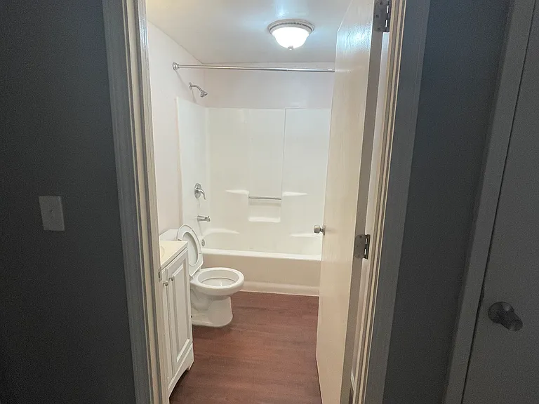 5455 N Main St #18B — Photo 3